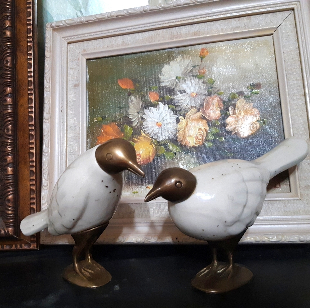 Birds Statue Figurine Set Shelf Sitters White Simple Wildlife Ivory Tone